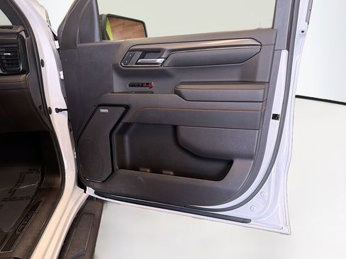 Used 2023 GMC Sierra 1500 AT4 w/ AT4 Premium Package image 33