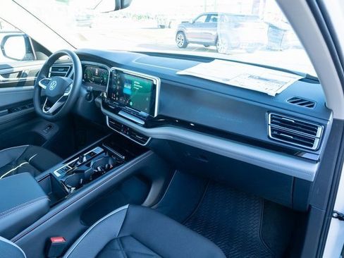 New 2026 Volkswagen Atlas Peak Edition image 40