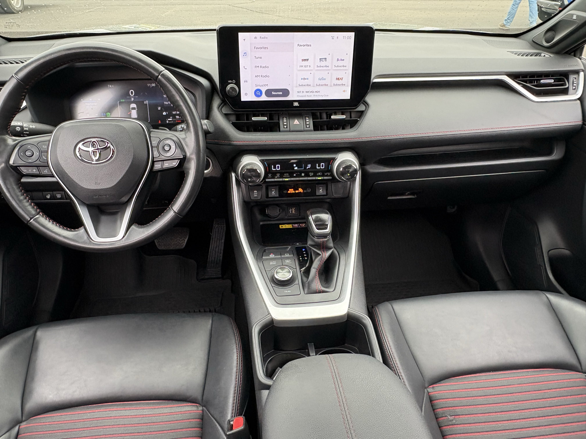 Used 2023 Toyota RAV4 XSE w/ Weather Package AWD/4WD image 30