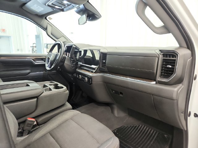 Used 2023 Chevrolet Silverado 1500 LT AWD/4WD image 23