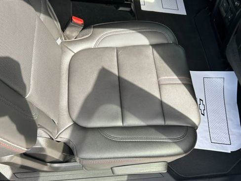 Certified 2023 Chevrolet Traverse RS image 44