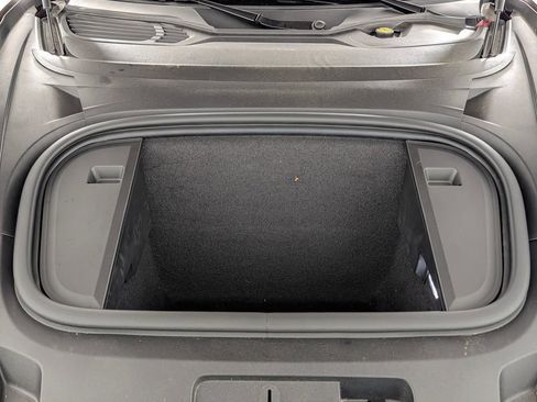 Certified 2022 Porsche Taycan 4S AWD/4WD image 17