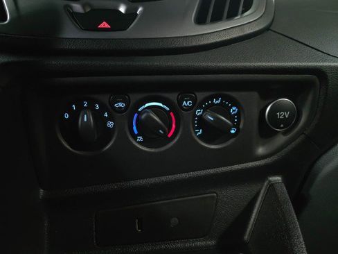 Used 2018 Ford Transit 350 XLT image 26