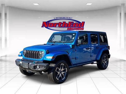 Used 2024 Jeep Wrangler Unlimited w/ Convenience Group image 3