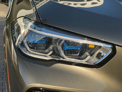 Used 2022 BMW X5 xDrive45e w/ M Sport Package image 9