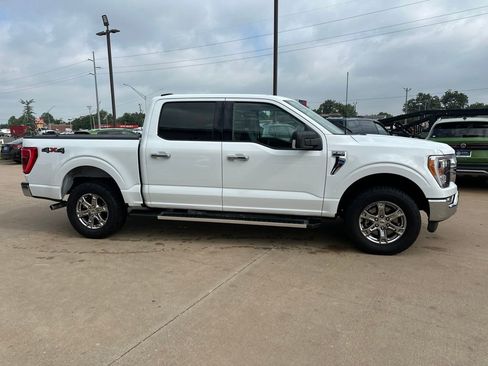 Used 2022 Ford F150 XLT w/ Equipment Group 302A High AWD/4WD image 4