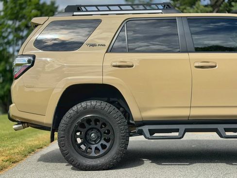 Used 2016 Toyota 4Runner TRD Pro AWD/4WD image 17
