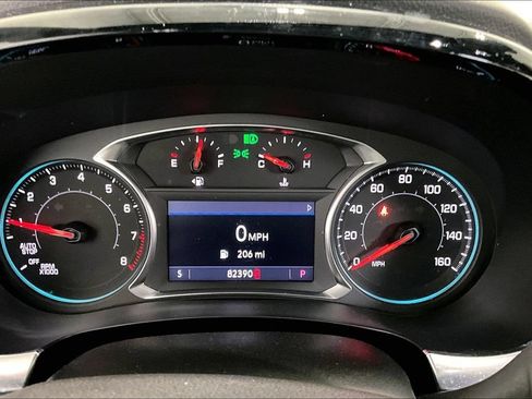 Used 2023 Chevrolet Traverse LT AWD/4WD image 13