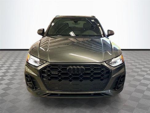 Certified 2025 Audi Q5 2.0T Premium AWD/4WD image 2