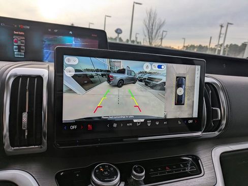 New 2026 Ford Expedition Platinum w/ Driver's Package image 25