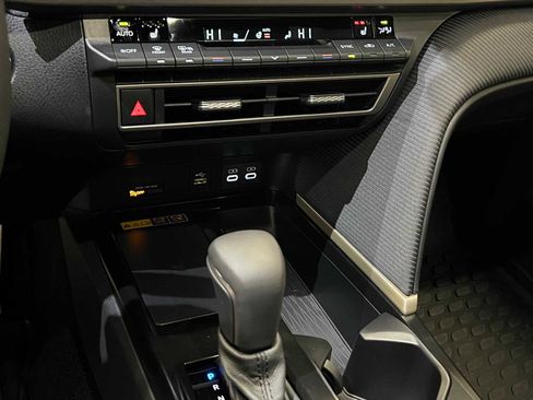 New 2026 Toyota Camry Hybrid image 25