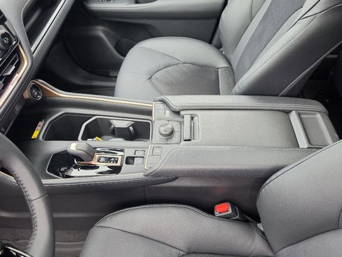 New 2026 Toyota Grand Highlander AWD Hybrid image 13