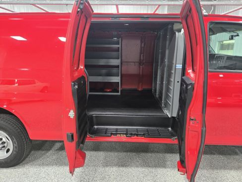 Certified 2020 Chevrolet Express 3500 Extended w/ Driver Convenience Package image 8