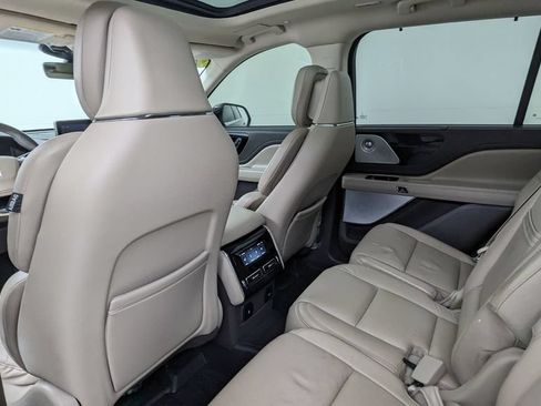 Used 2020 Lincoln Aviator Reserve w/ Equipment Group 201A AWD/4WD image 35
