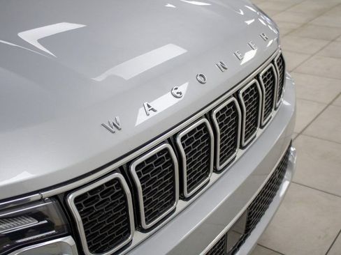 Used 2024 Jeep Wagoneer L Series II w/ Flexible Seating Group image 48