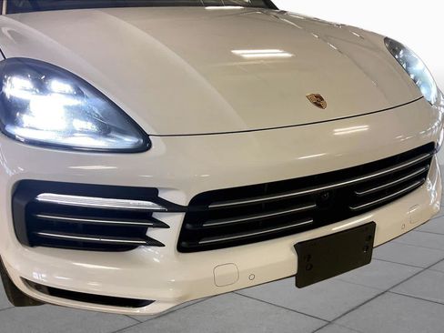 Used 2019 Porsche Cayenne AWD/4WD image 29