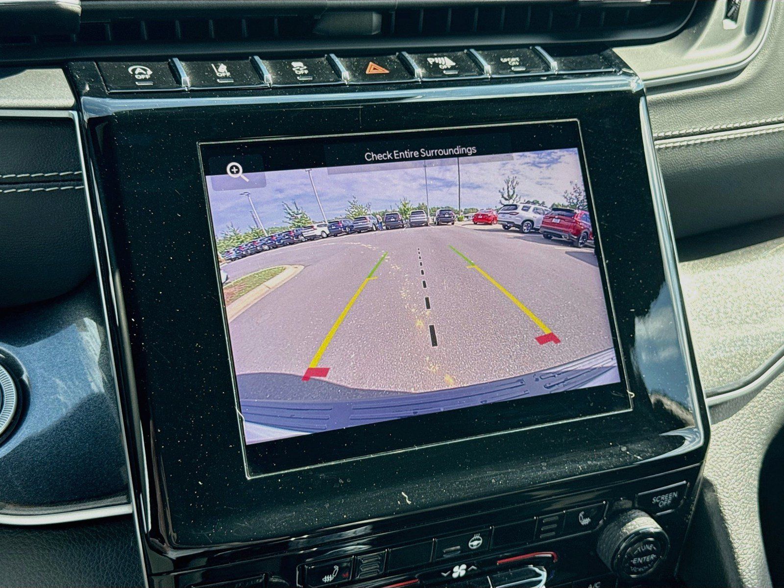 Used 2023 Jeep Grand Cherokee L Laredo AWD/4WD image 16