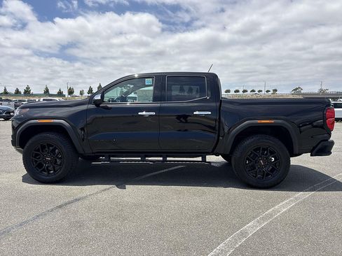 New 2026 GMC Canyon Denali w/ LPO, Denali Black Edition AWD/4WD image 5