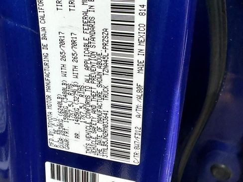 Used 2024 Toyota Tacoma TRD Off-Road image 19