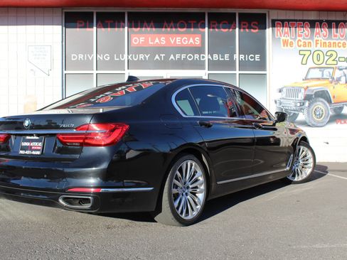 Used 2016 BMW 750i image 3