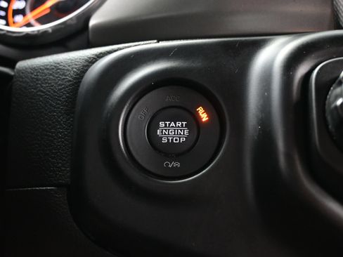 Used 2022 Jeep Gladiator Sport AWD/4WD image 22