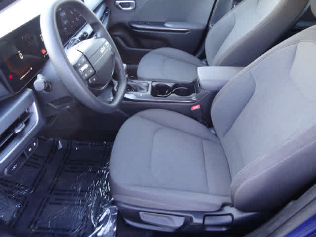 Used 2025 Kia K4 FWD image 6