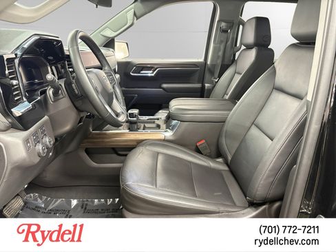 Used 2024 Chevrolet Silverado 1500 LT Trail Boss w/ LT Trail Boss Premium Package AWD/4WD image 10