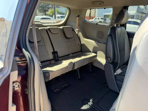 Used 2016 Kia Sedona SX FWD image 33