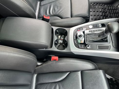 Used 2017 Audi Q5 2.0T Premium Plus w/ Technology Package image 24