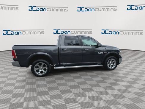 Used 2017 RAM 1500 Laramie w/ Convenience Group AWD/4WD image 9