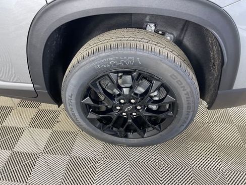 New 2026 Chevrolet Traverse LT w/ Midnight/Sport Edition AWD/4WD image 17