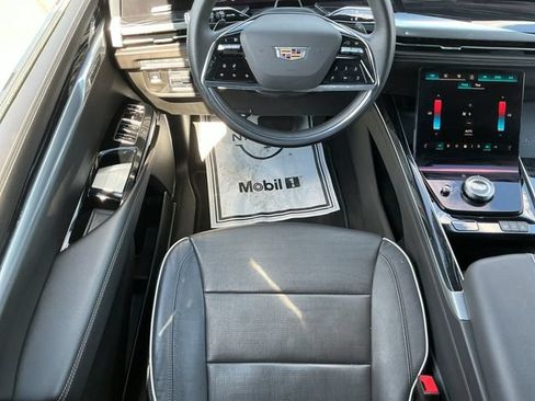 Used 2025 Cadillac Escalade Sport w/ LPO, ONYX Package AWD/4WD image 13