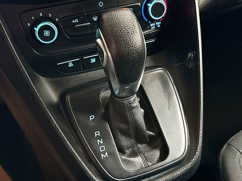 Used 2019 Ford Transit Connect XLT FWD image 18