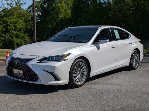 Used 2019 Lexus ES 350 w/ Accessory Package 2 image 5