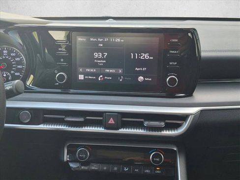 Used 2022 Kia K5 LXS FWD image 11