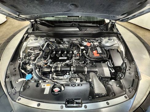 Certified 2019 Honda Accord LX image 32