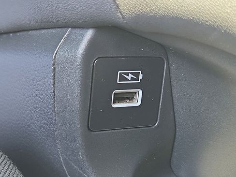 Certified 2023 Honda HR-V LX image 28