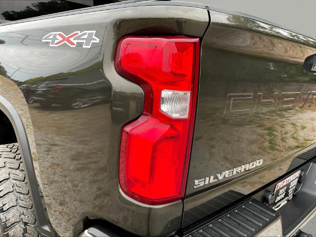 Used 2022 Chevrolet Silverado 2500 LTZ w/ LTZ Plus Package AWD/4WD image 24