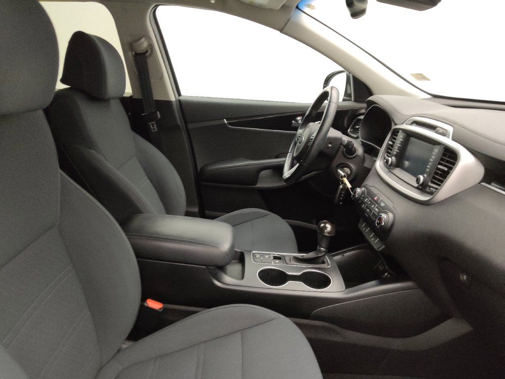 Used 2017 Kia Sorento FWD w/ LX Convenience Package image 21