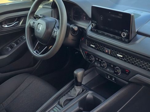 Used 2023 Honda Accord EX image 32