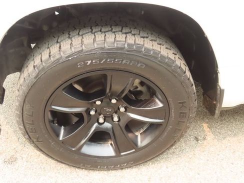 Used 2023 RAM 1500 Big Horn AWD/4WD image 17