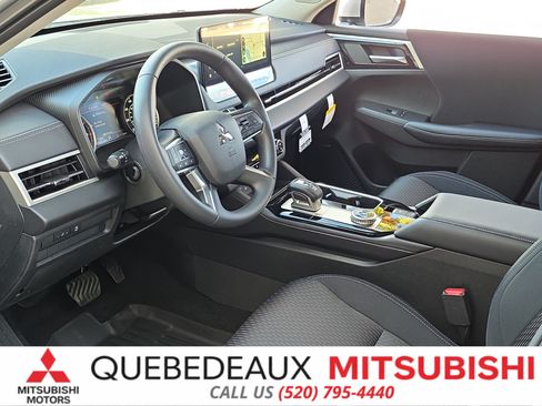 New 2026 Mitsubishi Outlander ES FWD image 12