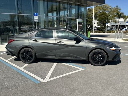 New 2026 Hyundai Elantra SEL Sport Premium image 5