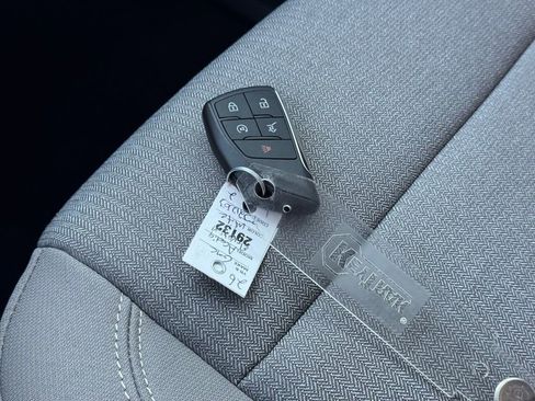 New 2026 GMC Acadia Elevation image 34