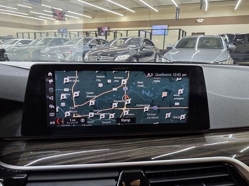Used 2017 BMW 540i RWD image 32