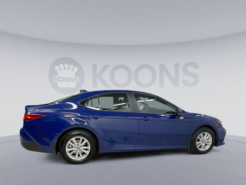 Used 2025 Toyota Camry LE image 13