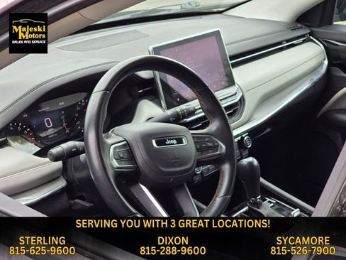 Used 2022 Jeep Compass Limited image 18