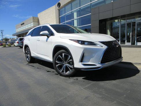Used 2020 Lexus RX 350L Premium w/ Premium Package AWD/4WD image 13