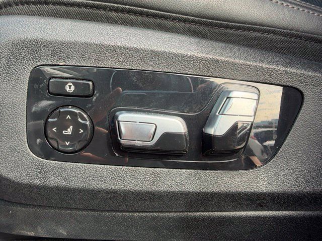 Used 2026 BMW X5 xDrive50e AWD/4WD image 13