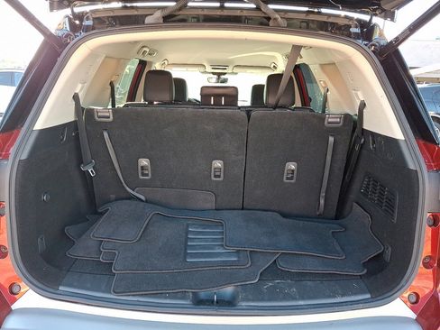 Used 2023 Nissan Pathfinder SL image 18